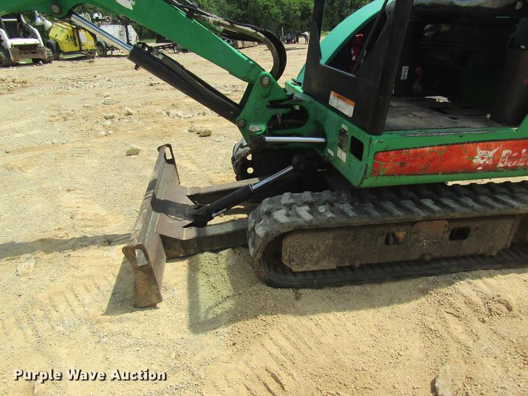 image for item DD8500 2006 Bobcat 328 mini excavator