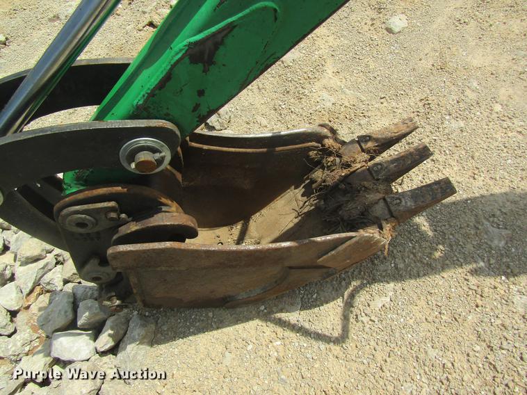 image for item DD8500 2006 Bobcat 328 mini excavator