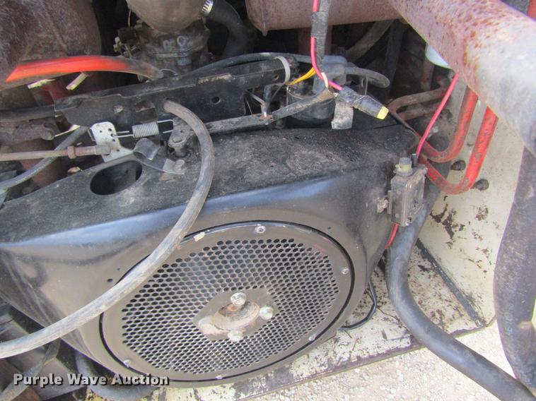 image for item DD8501 International 4130 skid steer