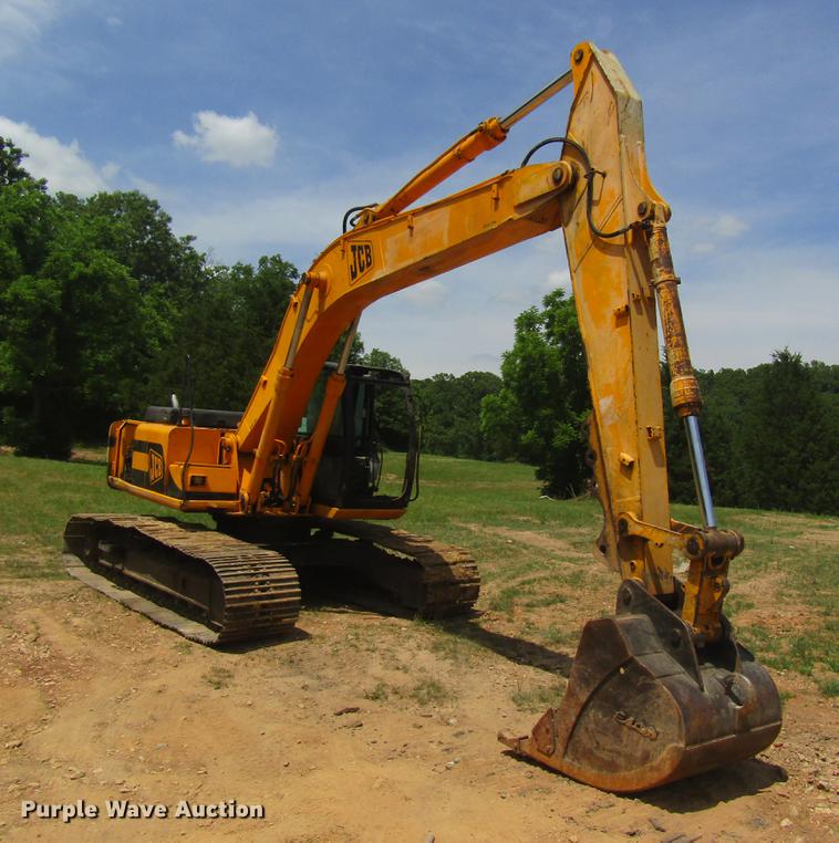 image for item DD8502 2000 JCB JS200 excavator