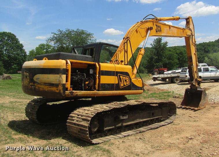 image for item DD8502 2000 JCB JS200 excavator