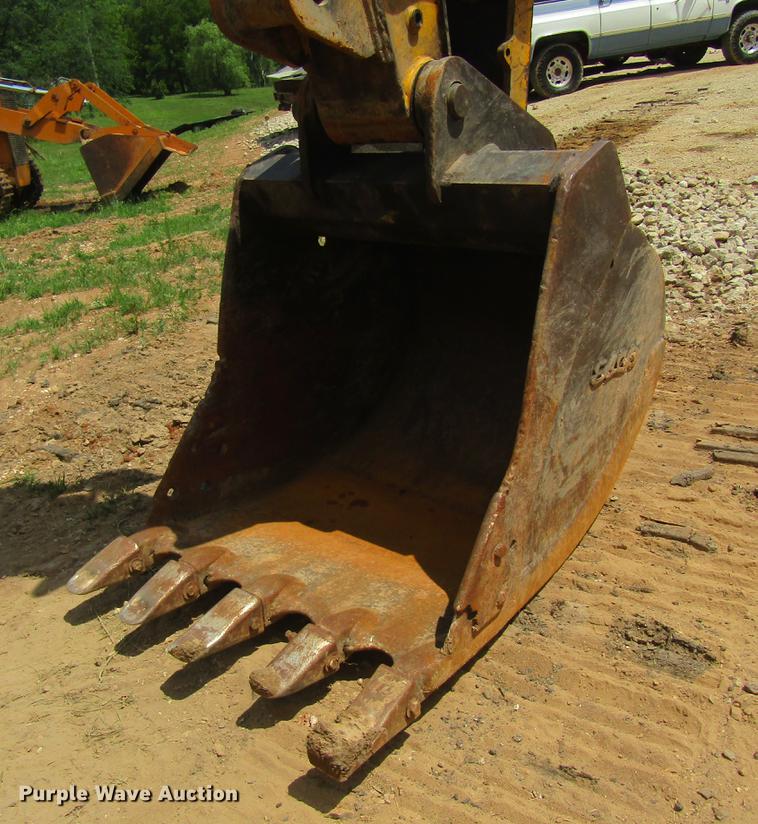 image for item DD8502 2000 JCB JS200 excavator