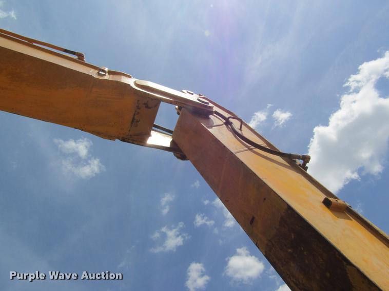 image for item DD8502 2000 JCB JS200 excavator