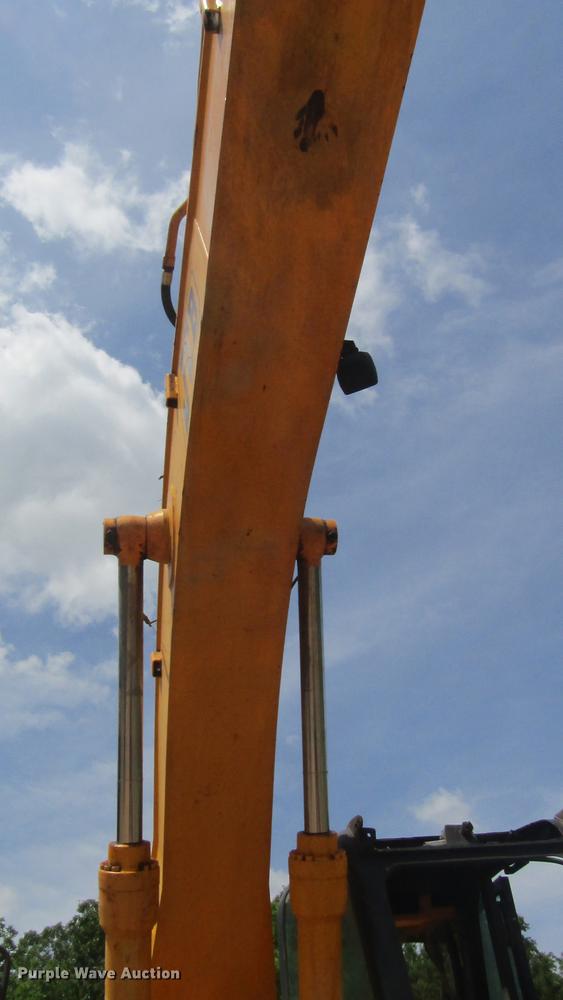 image for item DD8502 2000 JCB JS200 excavator