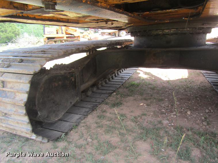 image for item DD8502 2000 JCB JS200 excavator