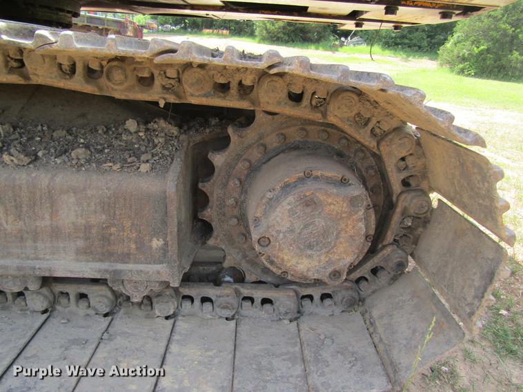 image for item DD8502 2000 JCB JS200 excavator