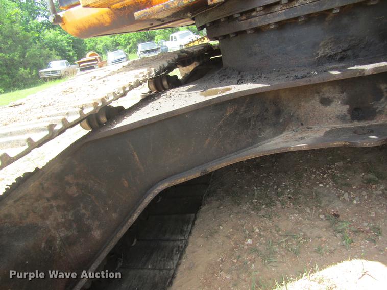image for item DD8502 2000 JCB JS200 excavator