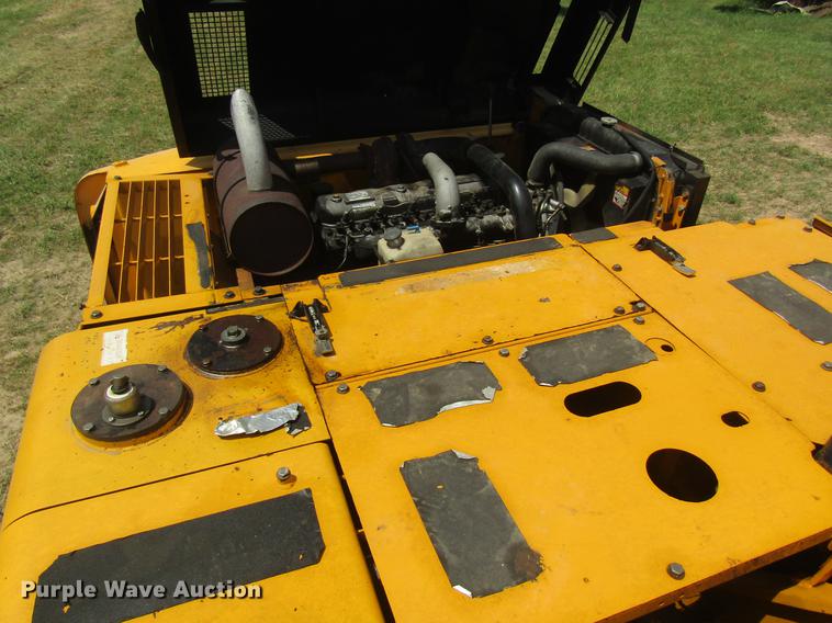 image for item DD8502 2000 JCB JS200 excavator