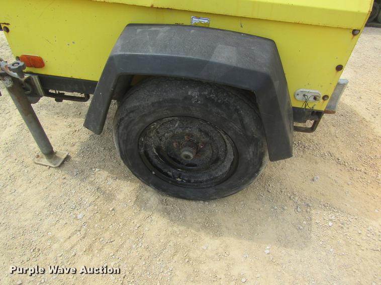 image for item DD8503 1999 Wacker LT4 light plant