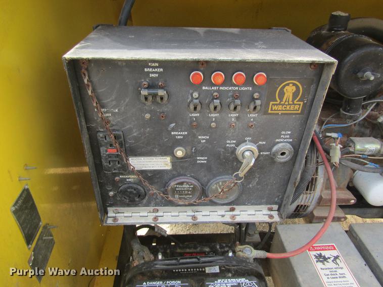 image for item DD8503 1999 Wacker LT4 light plant