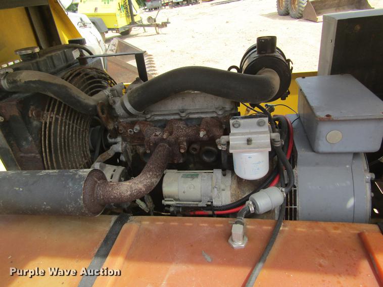 image for item DD8503 1999 Wacker LT4 light plant