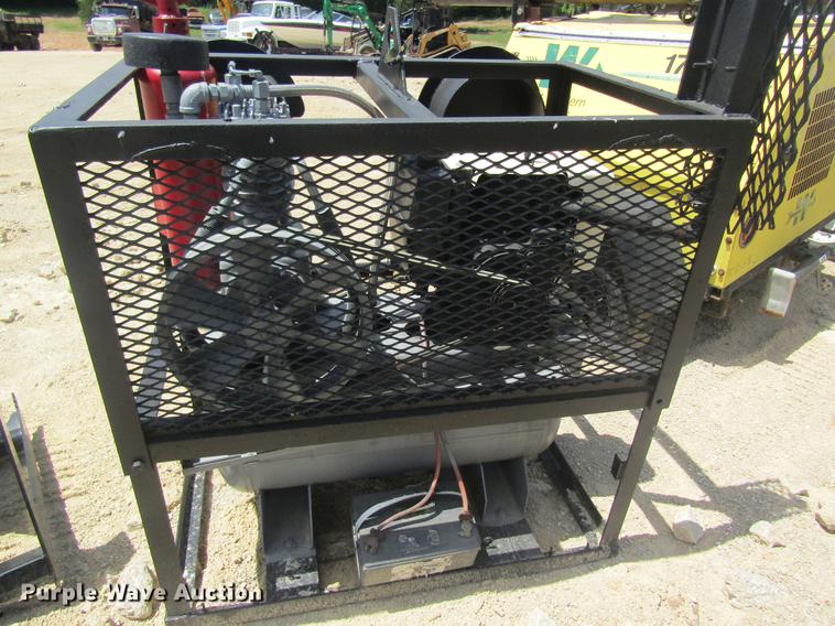 image for item DD8505 Air compressor