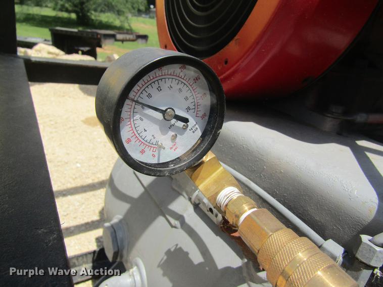 image for item DD8505 Air compressor