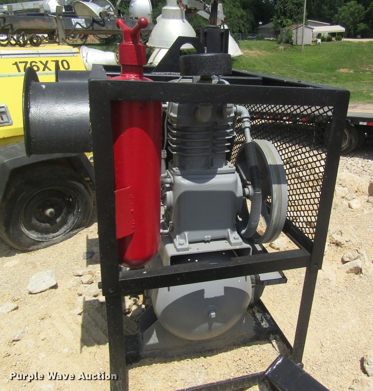 image for item DD8505 Air compressor