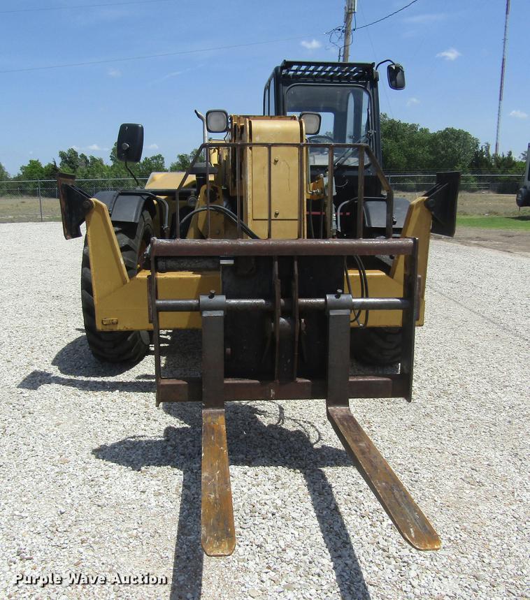image for item DD8818 2002 Caterpillar TH83 telehandler