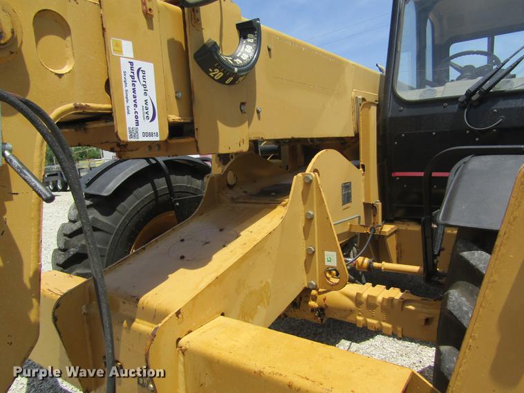 image for item DD8818 2002 Caterpillar TH83 telehandler