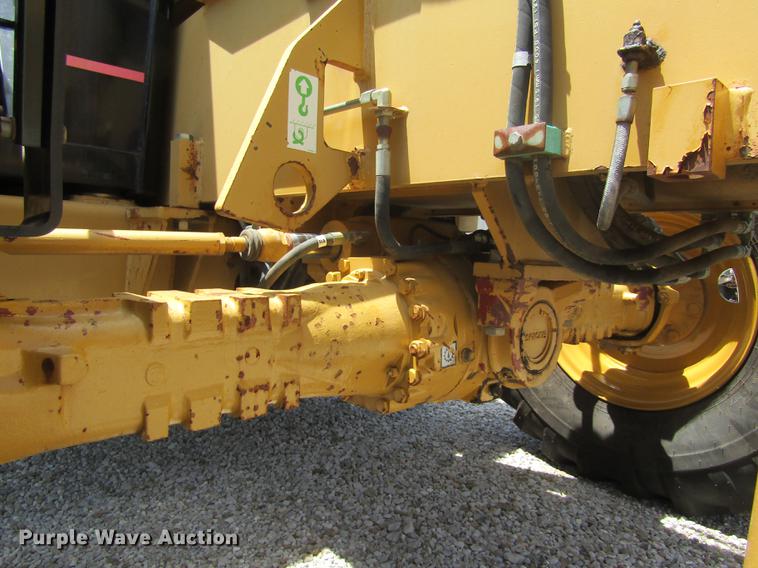 image for item DD8818 2002 Caterpillar TH83 telehandler