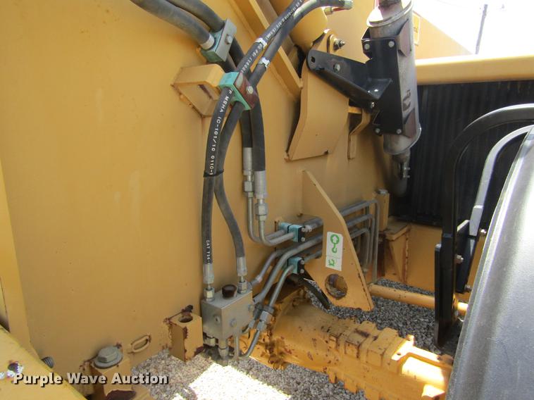 image for item DD8818 2002 Caterpillar TH83 telehandler