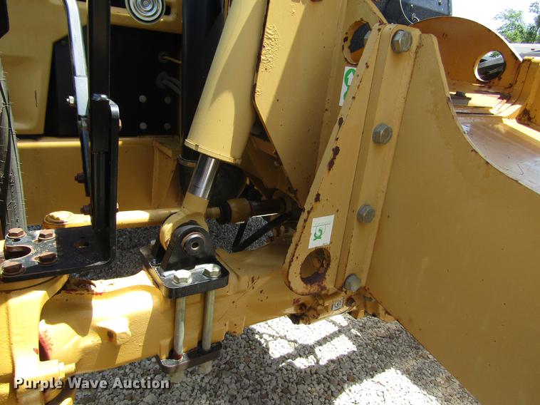 image for item DD8818 2002 Caterpillar TH83 telehandler