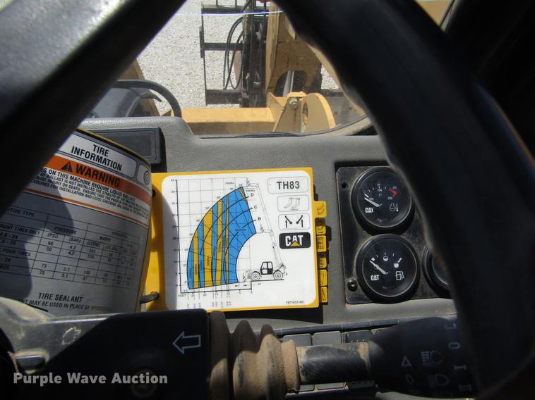 image for item DD8818 2002 Caterpillar TH83 telehandler