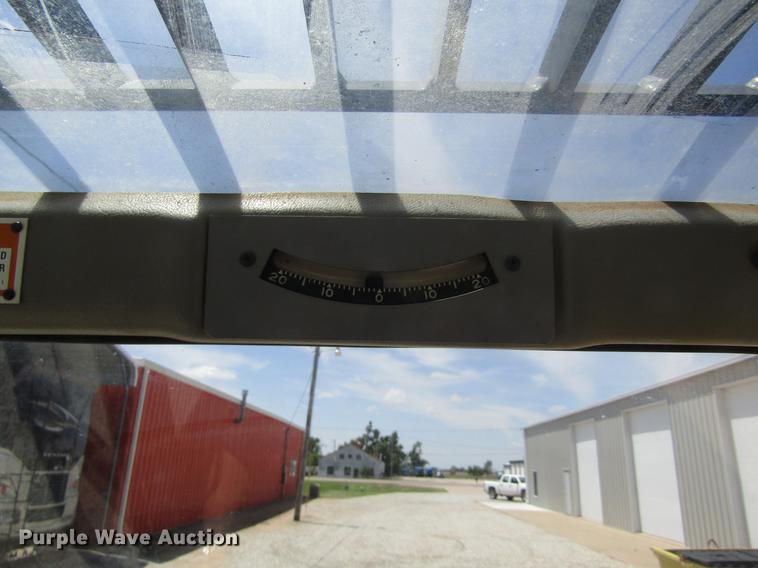 image for item DD8818 2002 Caterpillar TH83 telehandler