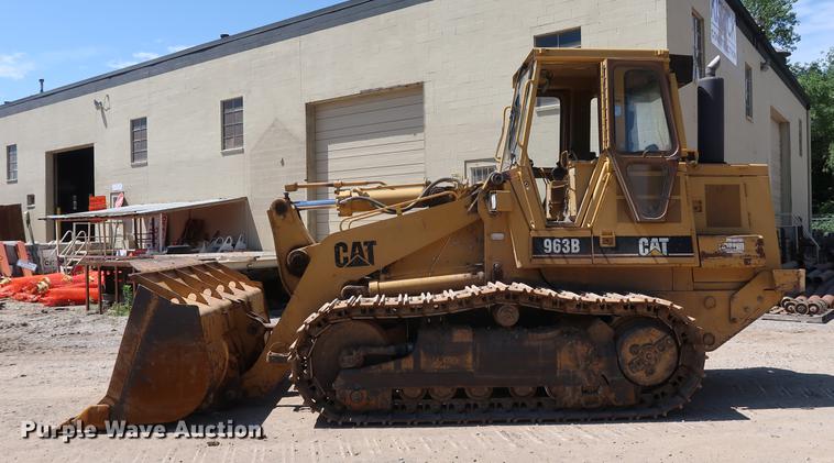 image for item DD9582 1998 Caterpillar 963B track loader