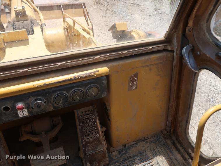 image for item DD9582 1998 Caterpillar 963B track loader