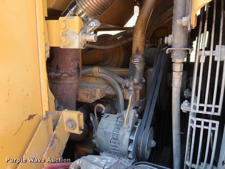 image for item DD9582 1998 Caterpillar 963B track loader