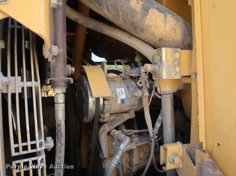 image for item DD9582 1998 Caterpillar 963B track loader