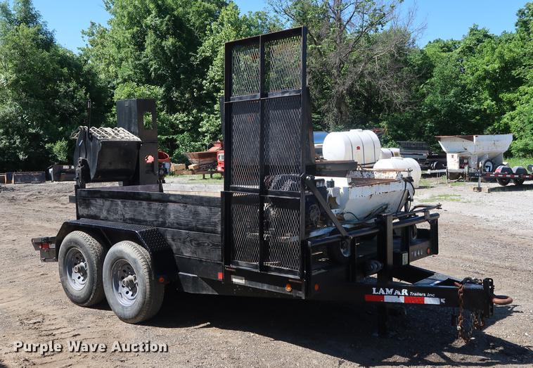 image for item DD9588 2009 Lamar utility trailer with mud jack system