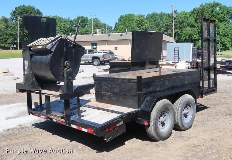 image for item DD9588 2009 Lamar utility trailer with mud jack system