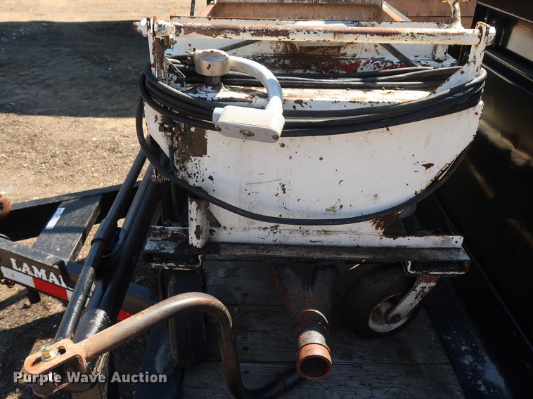 image for item DD9588 2009 Lamar utility trailer with mud jack system