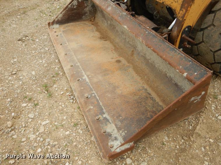 image for item DE1720 2008 Caterpillar 262C skid steer