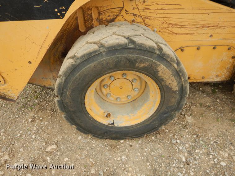 image for item DE1720 2008 Caterpillar 262C skid steer