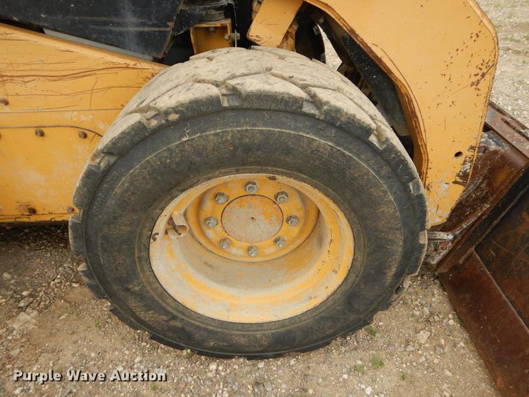 image for item DE1720 2008 Caterpillar 262C skid steer