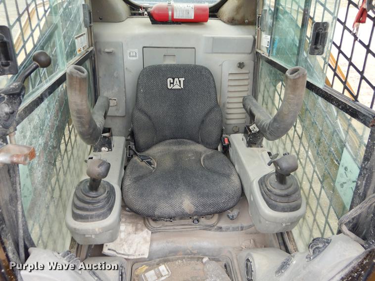 image for item DE1720 2008 Caterpillar 262C skid steer