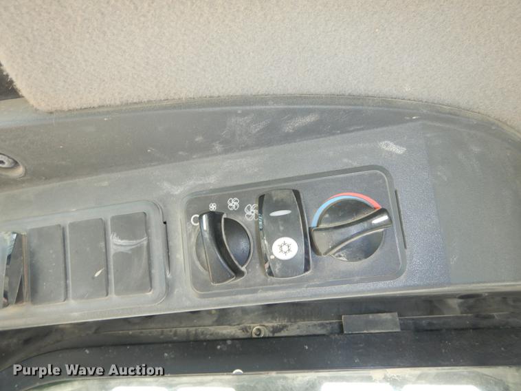 image for item DE1723 2013 Caterpillar 289C2 skid steer