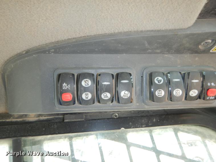 image for item DE1723 2013 Caterpillar 289C2 skid steer