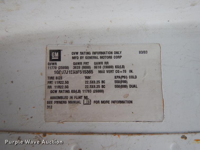 image for item DE1744 2003 GMC C7500 truck cab and chassis