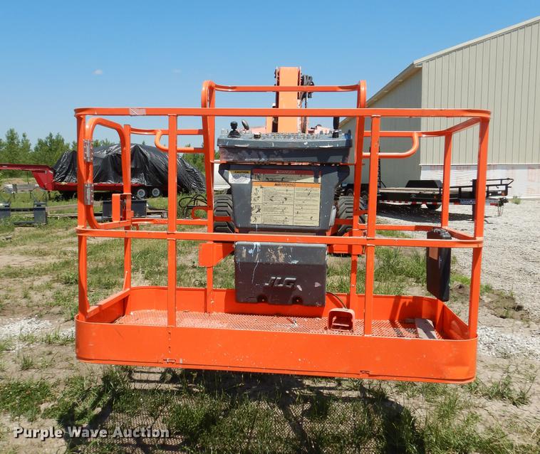 image for item DE1759 2006 JLG 800AJ Sky Power boom lift