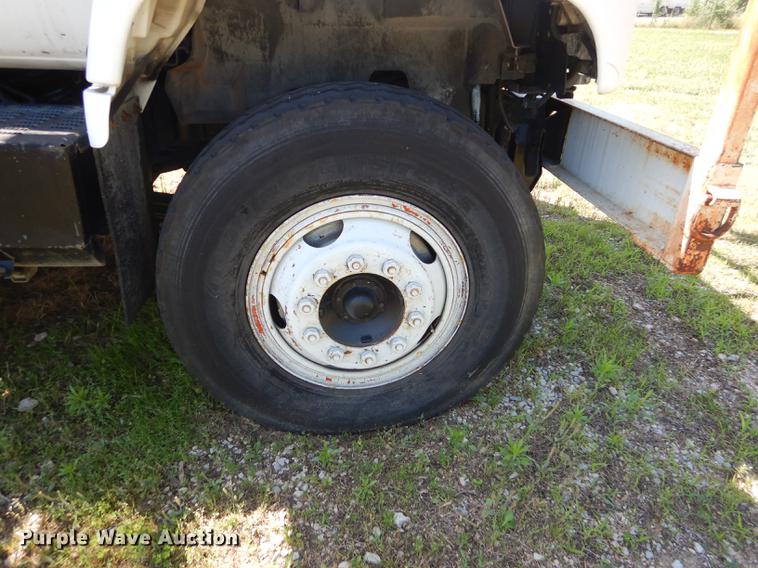 image for item DE1788 1992 GMC TopKick SL bucket truck