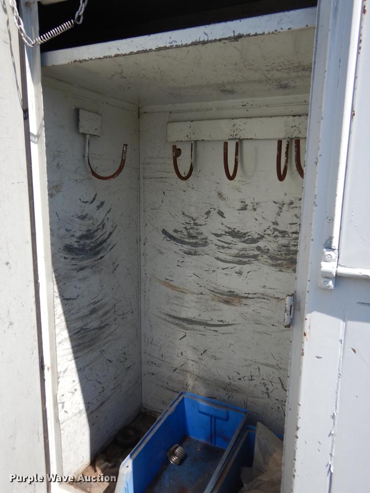 image for item DE1788 1992 GMC TopKick SL bucket truck