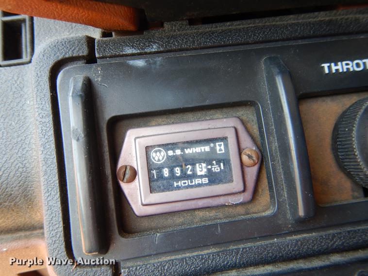 image for item DE1788 1992 GMC TopKick SL bucket truck