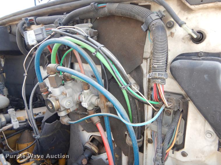 image for item DE1788 1992 GMC TopKick SL bucket truck