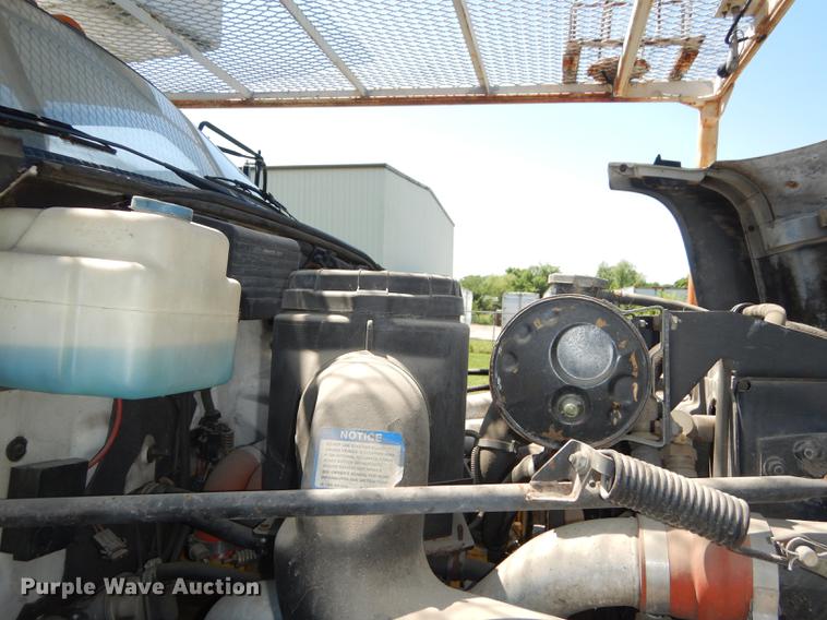 image for item DE1788 1992 GMC TopKick SL bucket truck