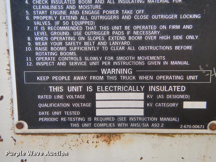 image for item DE1788 1992 GMC TopKick SL bucket truck