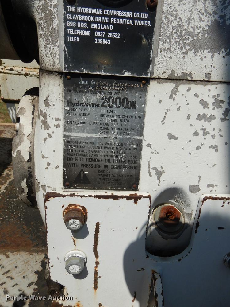 image for item DE1788 1992 GMC TopKick SL bucket truck