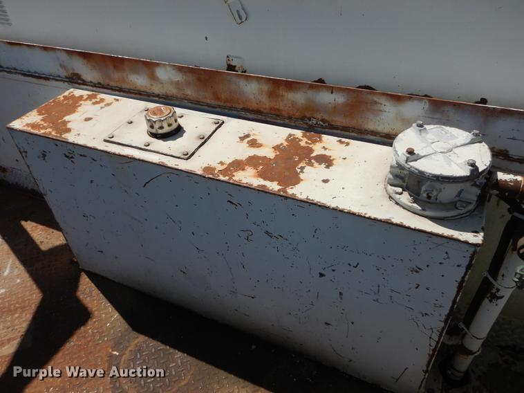 image for item DE1788 1992 GMC TopKick SL bucket truck