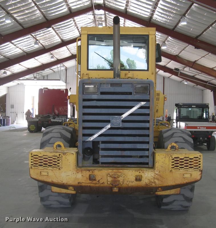 image for item DE2951 1998 Volvo L90C wheel loader