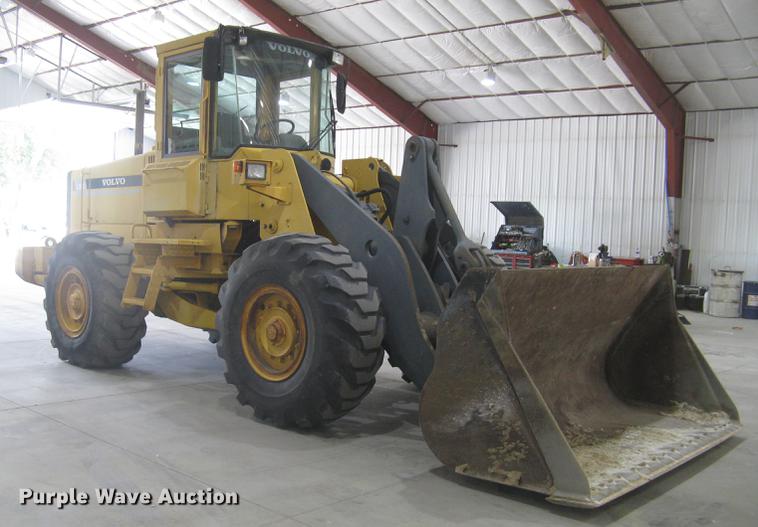 image for item DE2951 1998 Volvo L90C wheel loader